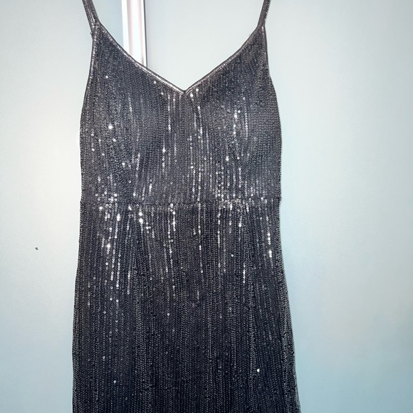 Black Sequin Size:L dress - Picture 2 of 4